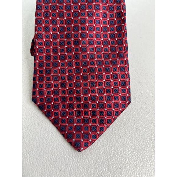 Nautica Red, Blue Geometric Pattern 100% Silk Made in USA Tie NWOT - Picture 2 of 7